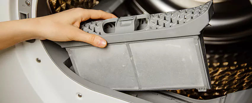Signs Of A Clogged Dryer Lint Trap in Lebanon, Oregon